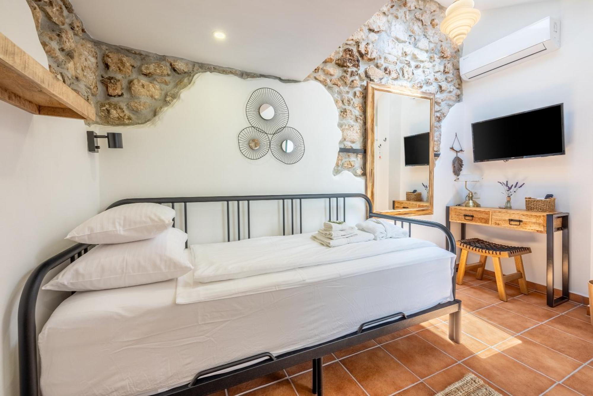 Villa Cocoon - Vacation Home With Heated Pool & Garden Bribir (Primorje-Gorski Kotar) Exterior foto